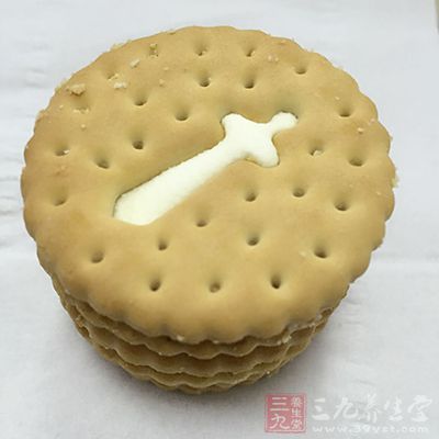 巧克力夾心餅干也有500多毫克