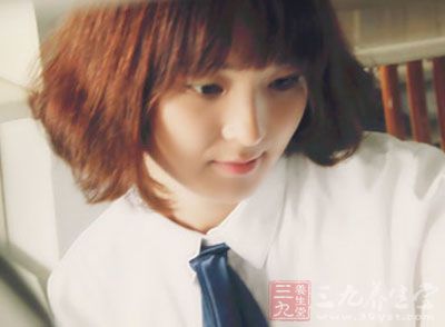 女人因月经、怀孕、生产、更年期都会造成体内钙质的大量流失 女人因月经、怀孕、生产、更年期都会造成体内钙质的大量流失