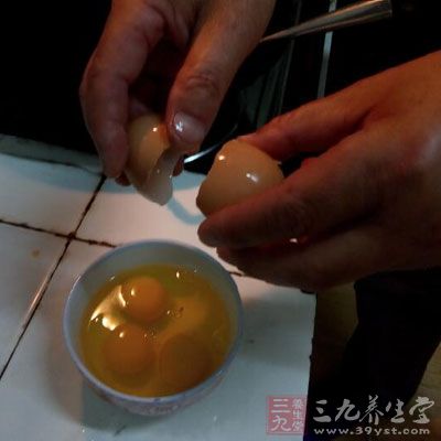 小米鸡蛋红糖粥