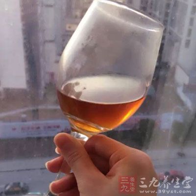 尖锐湿疣的保健姻酒辛辣不可多取