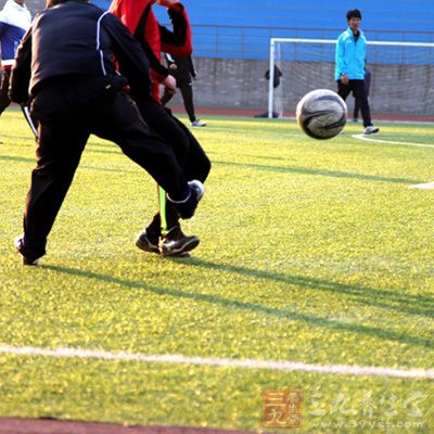 足球规则 你知道足球的界线规则吗(2)
