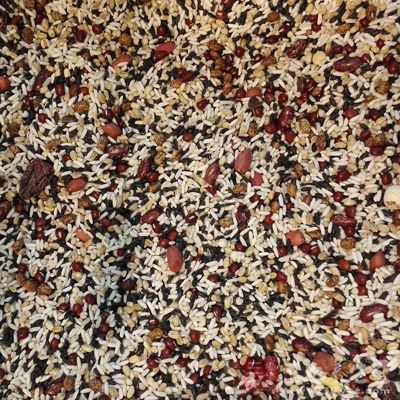 人靠的是吃五谷杂粮的长大的 人靠的是吃五谷杂粮的长大的