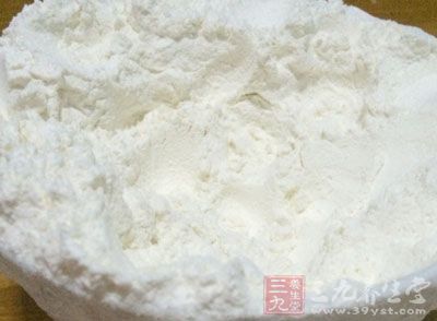 普通面粉400g，牛奶240克，发酵粉5克，白糖15克