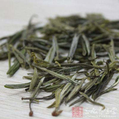 茶叶中的茶多酚有一定的保肝作用