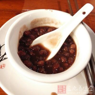 人们常常将红豆用于煮饭、煮粥 人们常常将红豆用于煮饭、煮粥