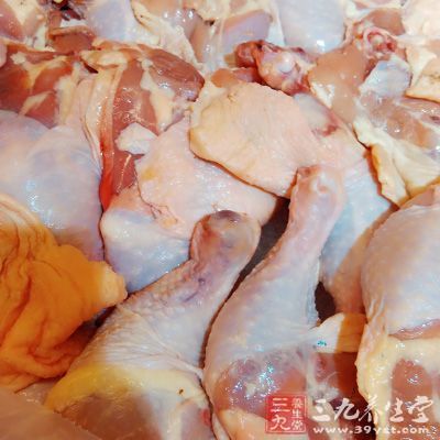 鸡腿肉500克、亚麻籽油或苏子油4勺