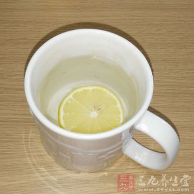 柠檬可以帮助人体清洁肝脏和肾脏