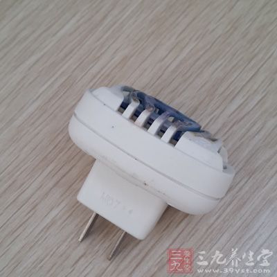 其杀虫成分一样危害人体