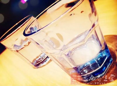 常见的水晶玻璃器皿 常见的水晶玻璃器皿