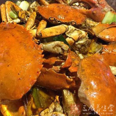 螃蟹的体表、鳃及胃肠道中布满了各类细菌和污泥