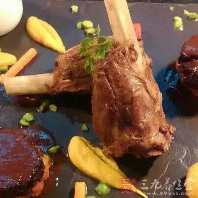 木瓜250克,猪排骨(大排)250克