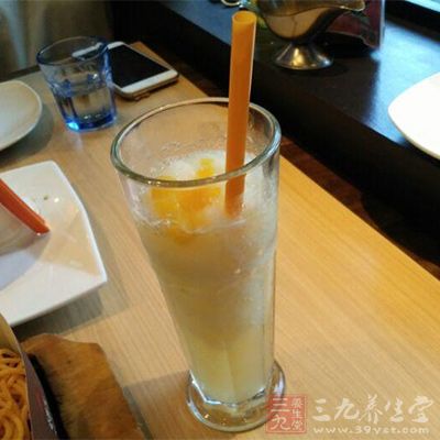 糖分可快速地增加人体的血糖含量