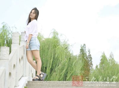 洗澡可消除体表代谢的排泄物 洗澡可消除体表代谢的排泄物