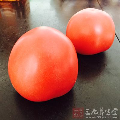 多食碱性食物如新鲜蔬菜、瓜果、豆制品、乳类 多食碱性食物如新鲜蔬菜、瓜果、豆制品、乳类