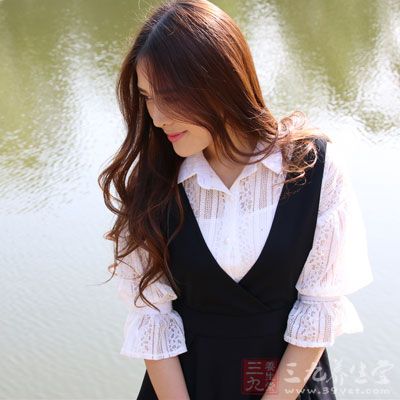 在肌肤的黄金时间熟睡 在肌肤的黄金时间熟睡