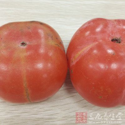 含大量果糖和多种维生素、矿物质 含大量果糖和多种维生素、矿物质