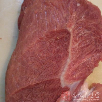 取柚子肉5瓣，白菜干60克，北芪15克，豬瘦肉250克