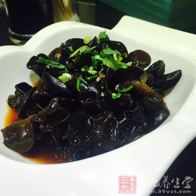 如枇杷、香瓜、白芍、木耳、银耳等 如枇杷、香瓜、白芍、木耳、银耳等