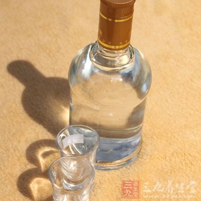 酒喝多了反而会伤身