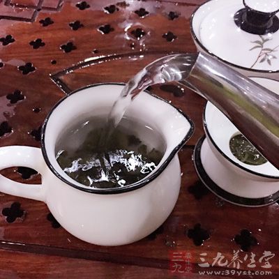 生理期间：赶走经痛茶饮