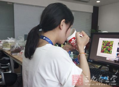 因其体质和病情的不同,饮用的浓度和时间的长短也不一样 因其体质和病情的不同,饮用的浓度和时间的长短也不一样