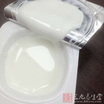 再就是酸奶具有較強(qiáng)的飽腹感