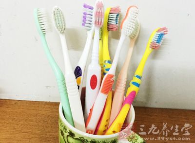 好不要选择软毛牙刷 好不要选择软毛牙刷