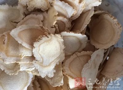 朝鲜红参是选用浆水足、长身的参条