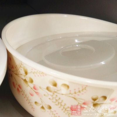 微波炉餐盒采用这种材质制成 微波炉餐盒采用这种材质制成