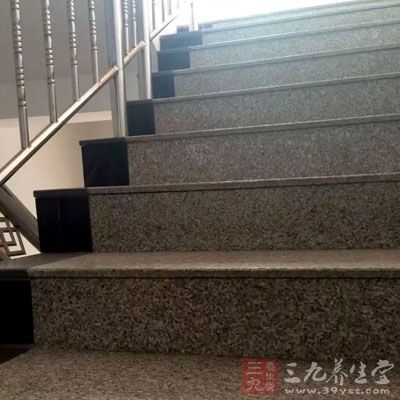 多走楼梯 多走楼梯