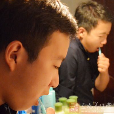 吃零食后也要漱口 吃零食后也要漱口