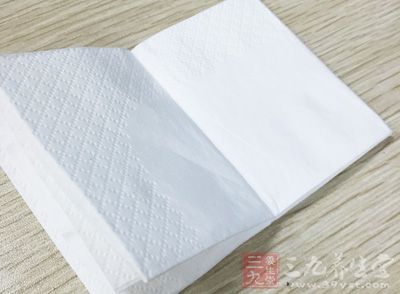 纸张使用时不应有严重掉毛 纸张使用时不应有严重掉毛