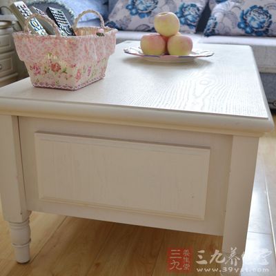 东南向客厅,宜用黄色 东南向客厅,宜用黄色