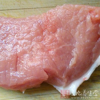 豬肉150克，蠶豆瓣350克