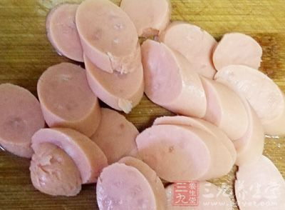 发面团280g、火腿肠400g