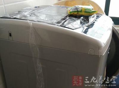 洗衣机几乎每天都与水和洗涤用品相伴
