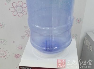 饮水机的二次污染