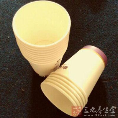 纸杯不应有异味 纸杯不应有异味