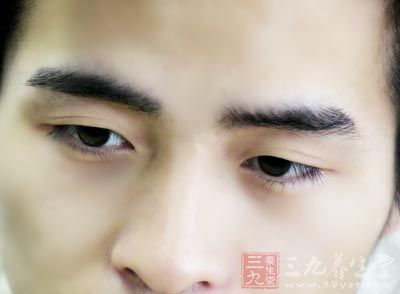 不良挖鼻孔习惯往往导致萎缩性鼻炎 不良挖鼻孔习惯往往导致萎缩性鼻炎