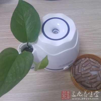 由于具有高频脉冲电场，可杀灭细菌、除臭、去除异味