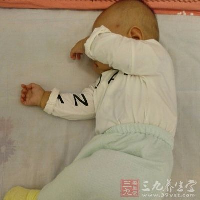 維生素A缺乏還導(dǎo)致兒童生長發(fā)育遲緩