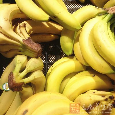 香蕉就含有较多的维生素