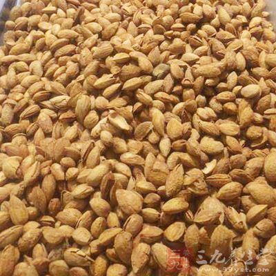 不能与菱、杏仁、商陆、蜂蜜、酱油、醋同食 不能与菱、杏仁、商陆、蜂蜜、酱油、醋同食