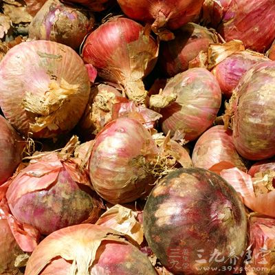 不宜同时食用土豆、洋葱、青葱、橘子 不宜同时食用土豆、洋葱、青葱、橘子