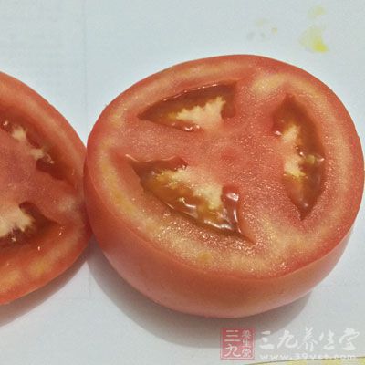 西红柿的佳食用方法是熟吃