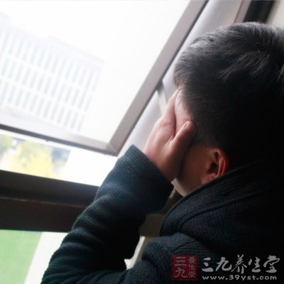 常见的为头晕、困倦、视力模糊及复视