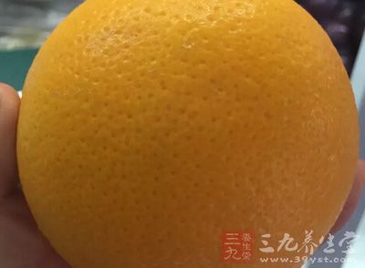 柠檬为芸香科常绿小乔木,原产中国喜马拉雅山麓 柠檬为芸香科常绿小乔木,原产中国喜马拉雅山麓