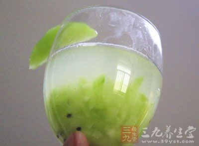 隔夜茶因时间过久，维生素大多已丧失