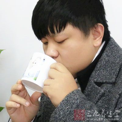 把自来水烧开3～5分钟