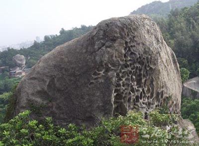 登山是一項危險的運動，有時與死亡只有一線之隔